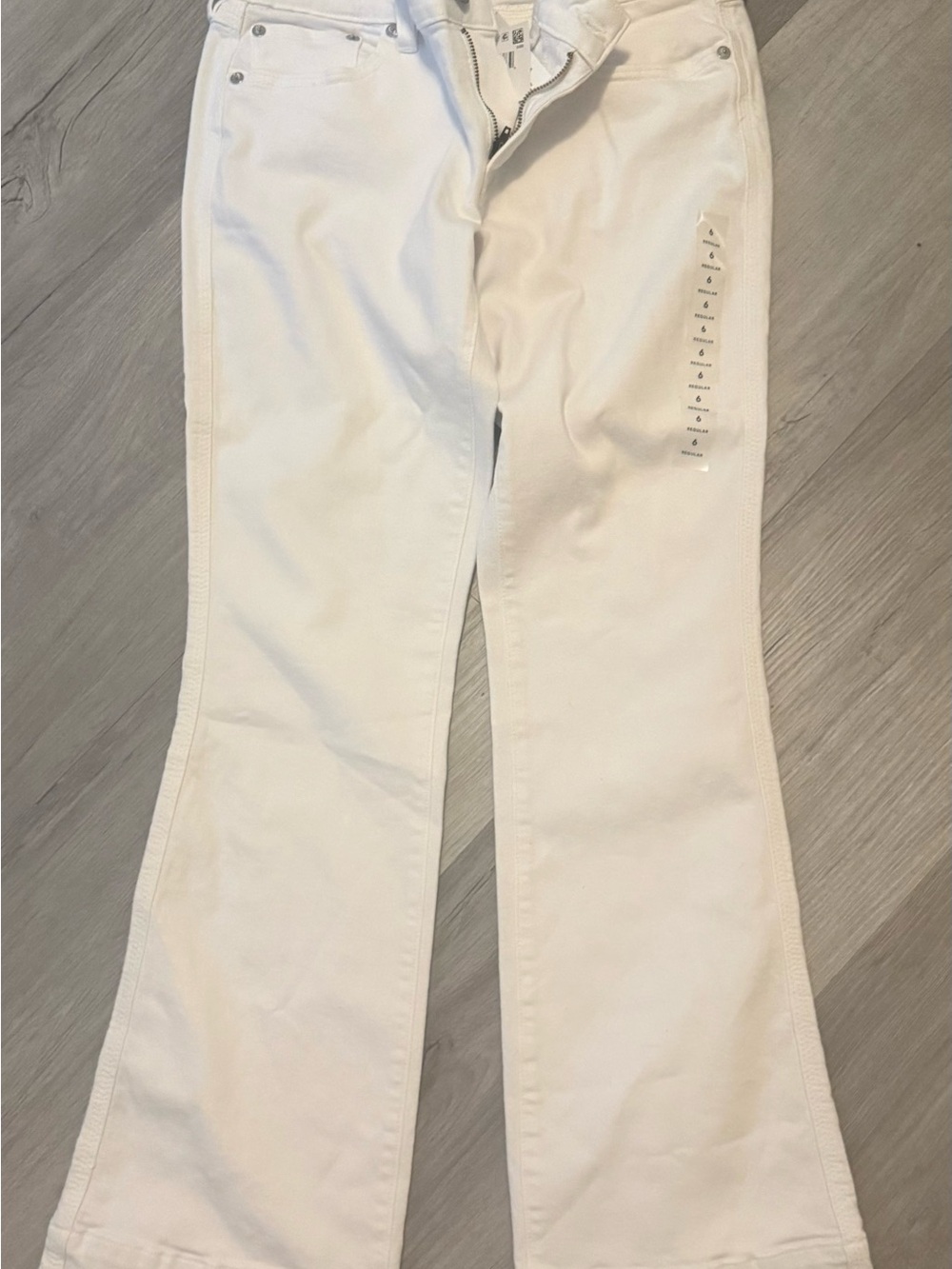 American Eagle Outfitters White Flare Jeans #brand new